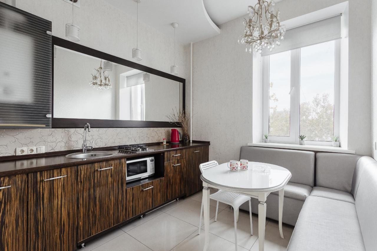 2 Bedroom On Deribasovskaya Str. Odessa Ngoại thất bức ảnh